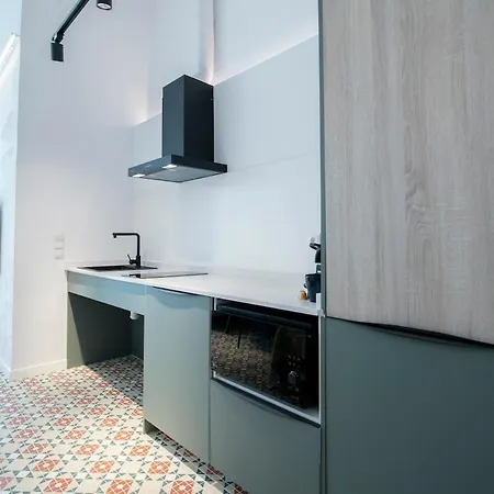 Comodo Estudio En * Valencia